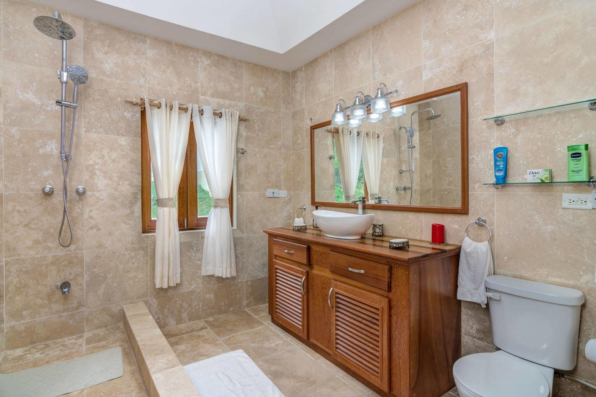 Sandrati Villa Port Elizabeth ภายนอก รูปภาพ